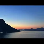 Kapselhotell Saroukos
