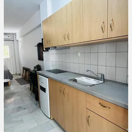 Ξενοδοχείο με κάψουλες Saroukos
