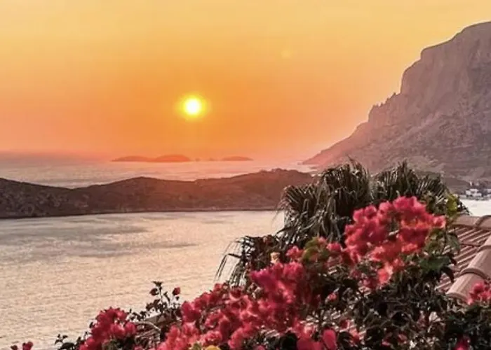 Hotel Cápsula Saroukos *