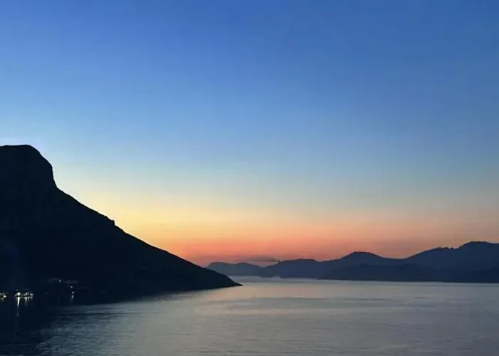 Hotel Cápsula Saroukos