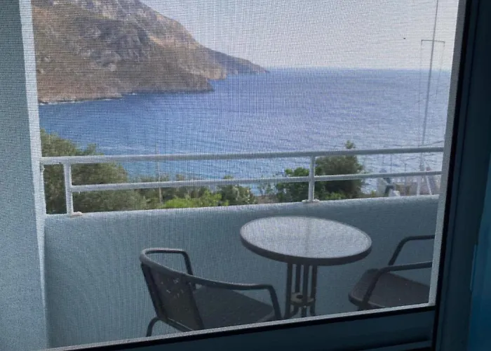 Hotel Cápsula Saroukos